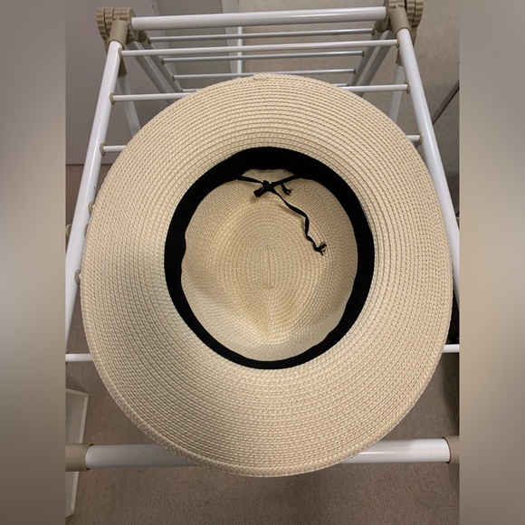 Hat - Picture 3 of 3